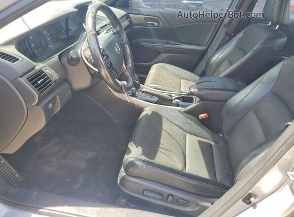 1HGCR2F59HA110165 2017 HONDA ACCORD Silver Вид салону спереду