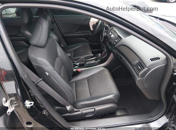 1HGCR2F59HA273687 2017 HONDA ACCORD Black Vista interior delantera