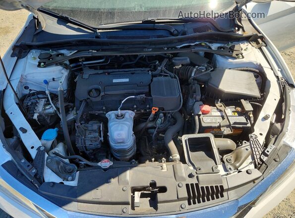 1HGCR2F5XHA049795 2017 HONDA ACCORD White Вид задньої частини салону