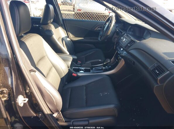 1HGCR2F5XHA249785 2017 HONDA ACCORD Black Вид салону спереду