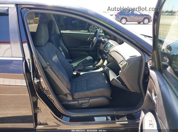 1HGCR2F70HA203125 2017 HONDA ACCORD Black Vista interior delantera