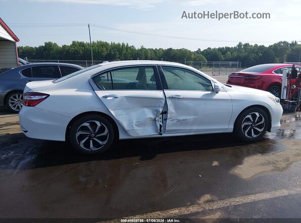 1HGCR2F72GA214268 2016 HONDA ACCORD White Вид задньої частини салону