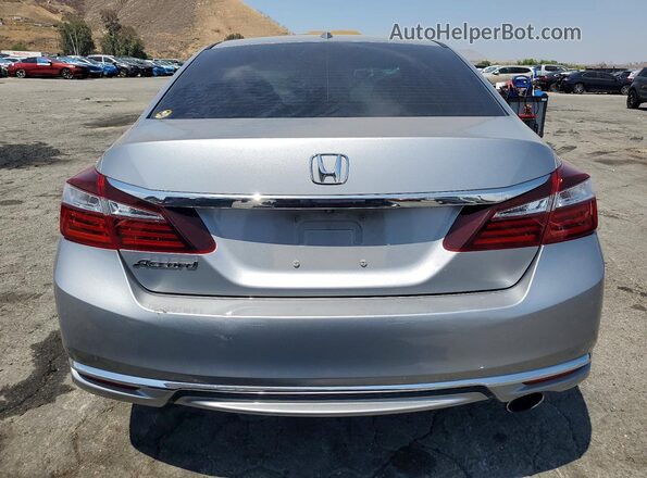 1HGCR2F72HA223148 2017 HONDA ACCORD Silver Vista trasera