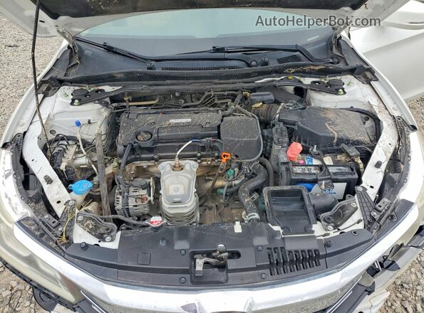 1HGCR2F73HA089704 2017 HONDA ACCORD White Вид задньої частини салону