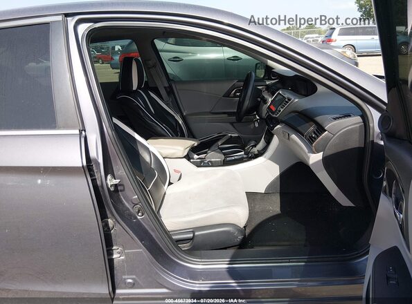 1HGCR2F73HA090982 2017 HONDA ACCORD Серый Вид салона спереди