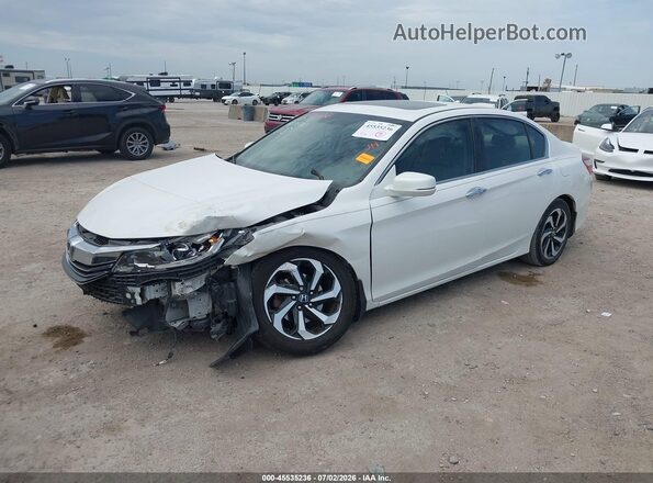 1HGCR2F75HA155461 2017 HONDA ACCORD Белый Передняя левая четверть