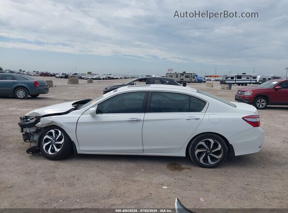 1HGCR2F75HA155461 2017 HONDA ACCORD Белый 