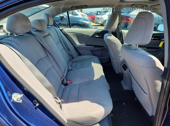 1HGCR2F76HA062304 2017 HONDA ACCORD Blue Vista de los asientos traseros