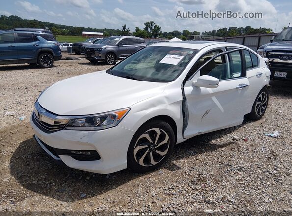 1HGCR2F77HA183004 2017 HONDA ACCORD White Przód lewy