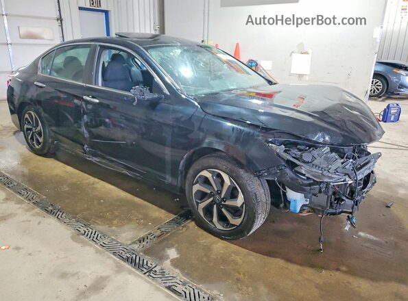 1HGCR2F79HA035758 2017 HONDA ACCORD Black Передня права чверть