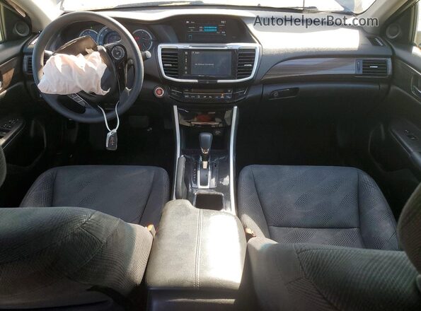 1HGCR2F7XHA068669 2017 HONDA ACCORD Silver Dashboard view