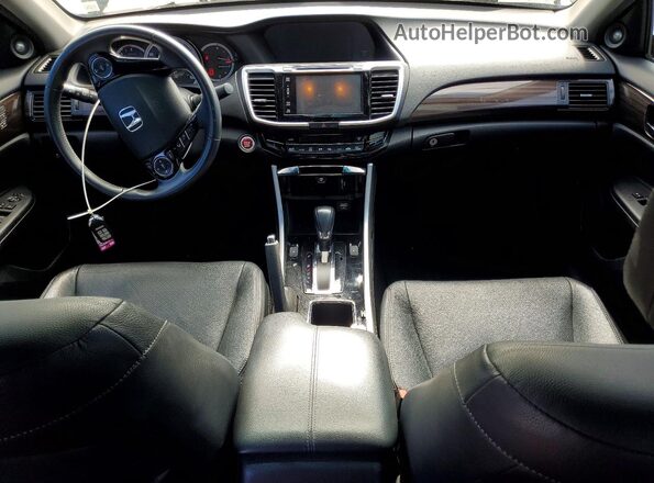 1HGCR2F81HA024262 2017 HONDA ACCORD Black Vista del salpicadero