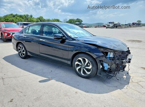 1HGCR2F81HA069945 2017 HONDA ACCORD Black Front right