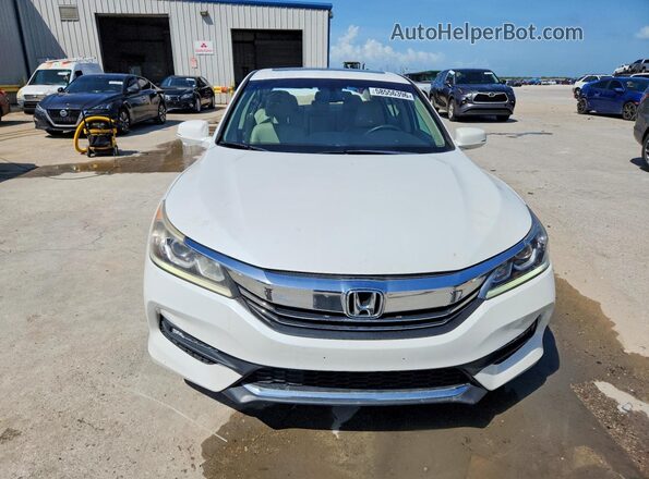 1HGCR2F83GA044821 2016 HONDA ACCORD White Front view