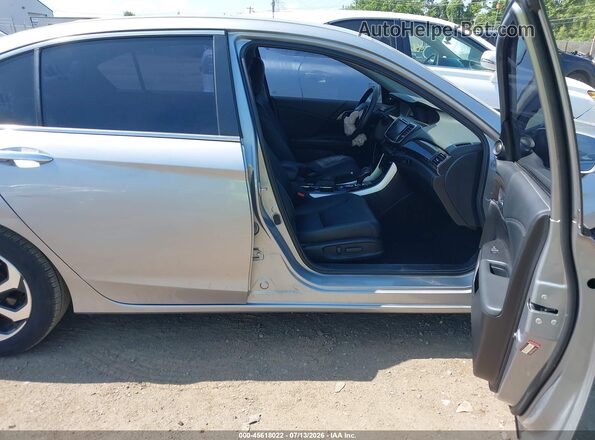 1HGCR2F83HA021556 2017 HONDA ACCORD Gray Widok wnętrza z przodu