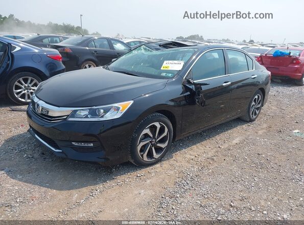 1HGCR2F83HA105117 2017 HONDA ACCORD Черный Передняя левая четверть