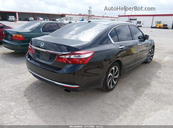1HGCR2F83HA166144 2017 HONDA ACCORD Black Trasero derecho