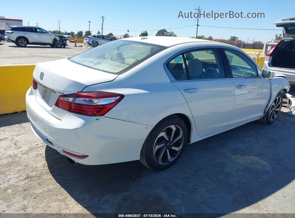 1HGCR2F86HA127015 2017 HONDA ACCORD White Задня права чверть