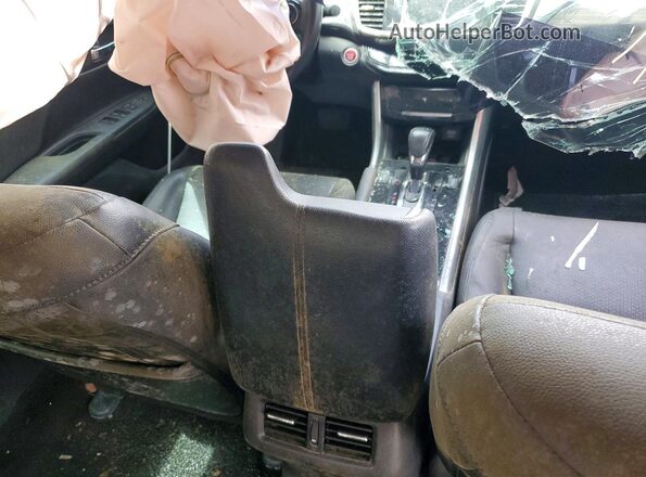 1HGCR2F86HA130433 2017 HONDA ACCORD Silver Dashboard view