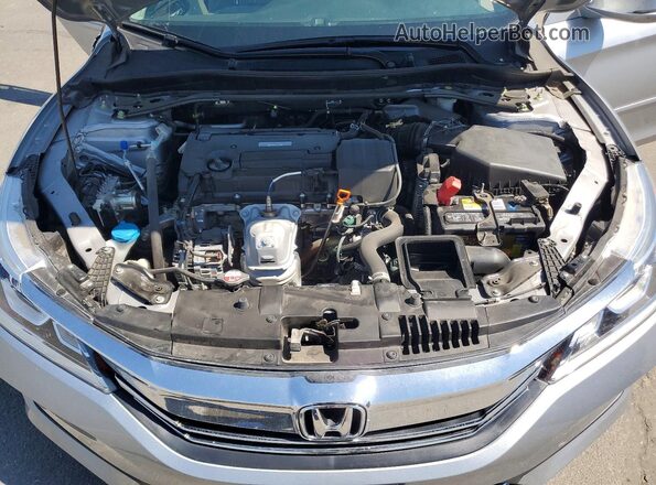 1HGCR2F87HA092677 2017 HONDA ACCORD Silver Widok wnętrza z tyłu