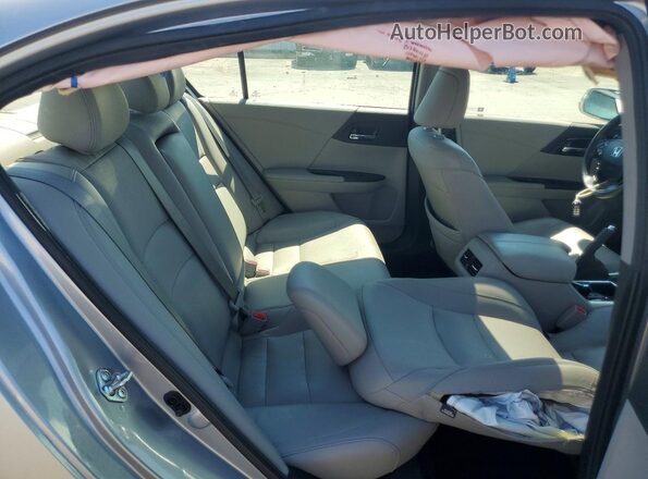1HGCR2F87HA092677 2017 HONDA ACCORD Silver Widok tylnych siedzeń