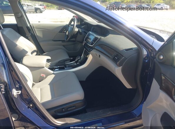 1HGCR2F89HA025580 2017 HONDA ACCORD Dark Blue Вид салона спереди