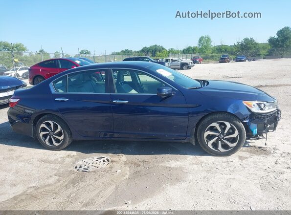 1HGCR2F89HA025580 2017 HONDA ACCORD Dark Blue Вид задней части салона