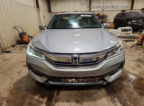1HGCR2F95HA277013 2017 HONDA ACCORD Silver Vista frontal