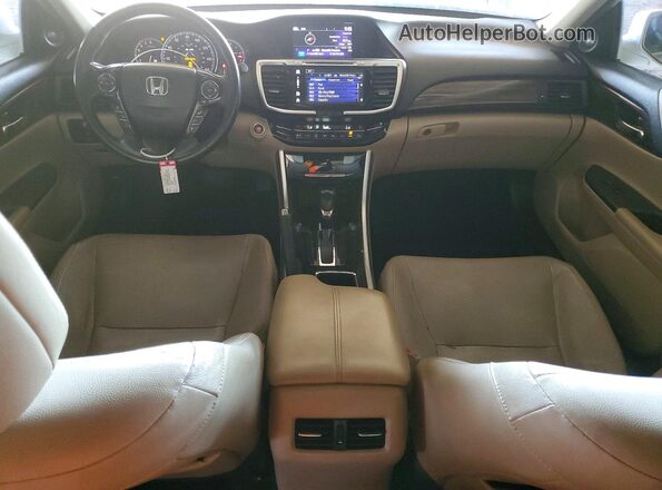 1HGCR2F97HA078741 2017 HONDA ACCORD White Widok deski rozdzielczej