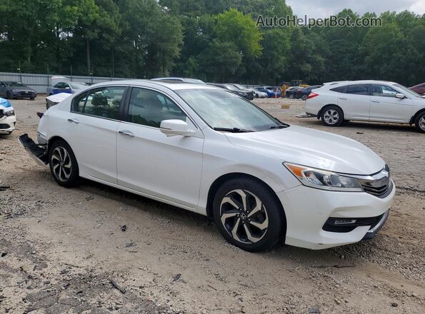 1HGCR2F98GA208881 2016 HONDA ACCORD Белый Передняя правая четверть