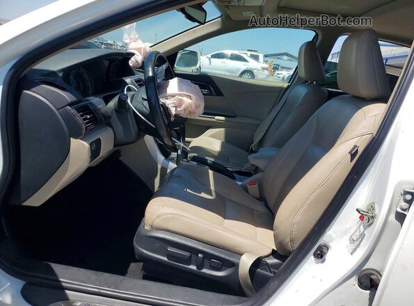 1HGCR3F07GA014186 2016 HONDA ACCORD White Front interior view