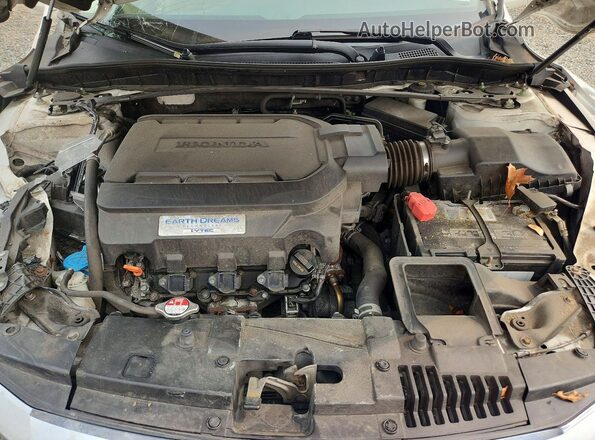 1HGCR3F82GA005241 2016 HONDA ACCORD White Սալոնի հետևի տեսք