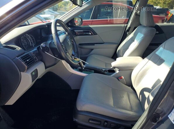 1HGCR3F82HA033932 2017 HONDA ACCORD Угольный Вид салона спереди