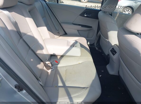 1HGCR3F86HA045758 2017 HONDA ACCORD Silver VIN კოდის სტიკერის ხედი