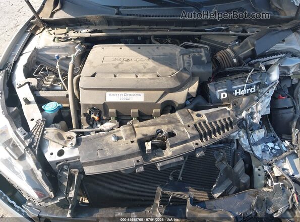 1HGCR3F86HA045758 2017 HONDA ACCORD Silver უკანა ხედი