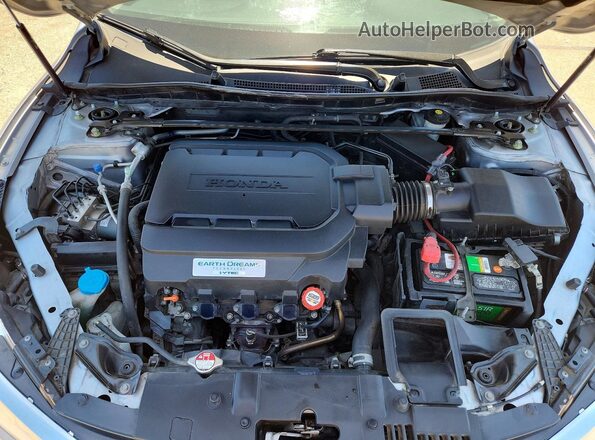 1HGCR3F90GA026596 2016 HONDA ACCORD Silver Rear interior view