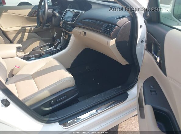 1HGCR3F92GA027734 2016 HONDA ACCORD Белый Вид салона спереди