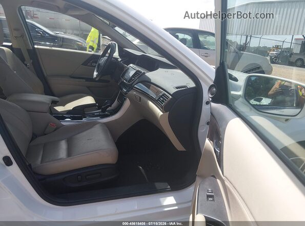 1HGCR3F95HA042004 2017 HONDA ACCORD Белый Вид салона спереди