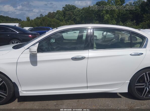 1HGCR3F95HA042004 2017 HONDA ACCORD Белый 