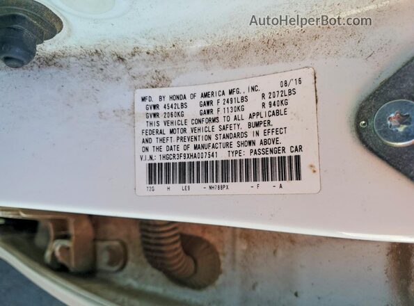 1HGCR3F9XHA007541 2017 HONDA ACCORD White Vista del compartimento del motor