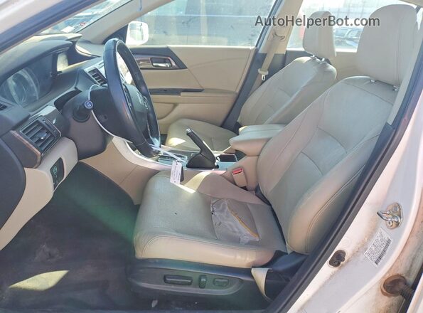 1HGCR3F9XHA007541 2017 HONDA ACCORD White Vista interior delantera