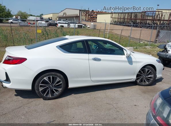 1HGCT1B65HA003530 2017 HONDA ACCORD Белый Вид задней части салона