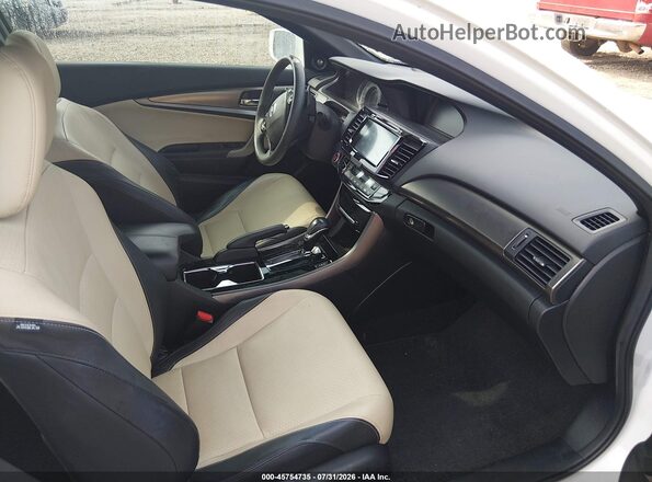 1HGCT1B80GA006495 2016 HONDA ACCORD White Front interior view