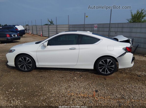 1HGCT1B80GA006495 2016 HONDA ACCORD White 360 interior view