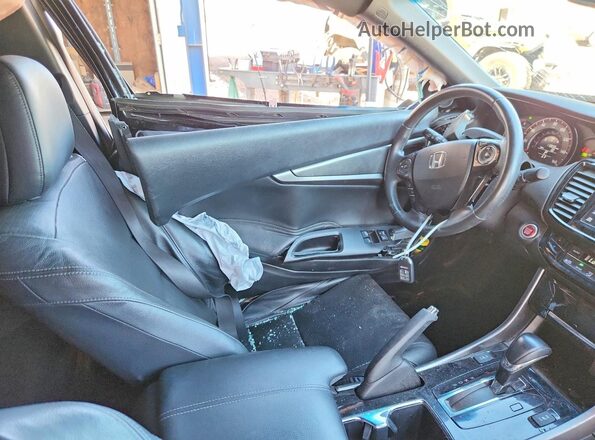1HGCT1B8XHA000320 2017 HONDA ACCORD Black Вид салону спереду