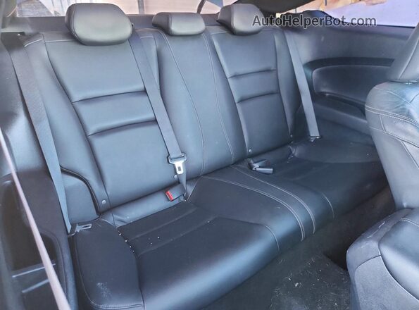 1HGCT1B8XHA000320 2017 HONDA ACCORD Black Вид задніх сидінь