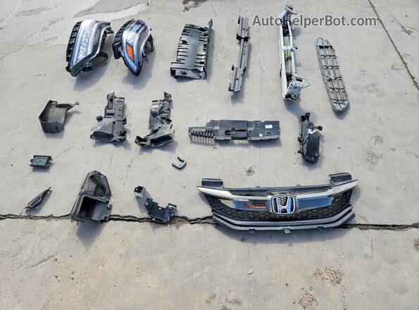 1HGCT2B08HA000915 2017 HONDA ACCORD White Вид підкапотного простору