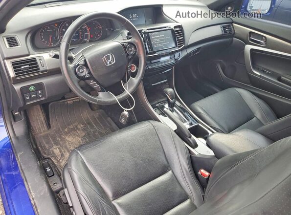 1HGCT2B0XHA007395 2017 HONDA ACCORD Синий Вид панели приборов