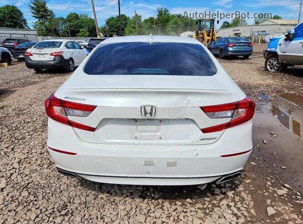 1HGCV1E34JA074252 2018 HONDA ACCORD White Հետևի տեսք