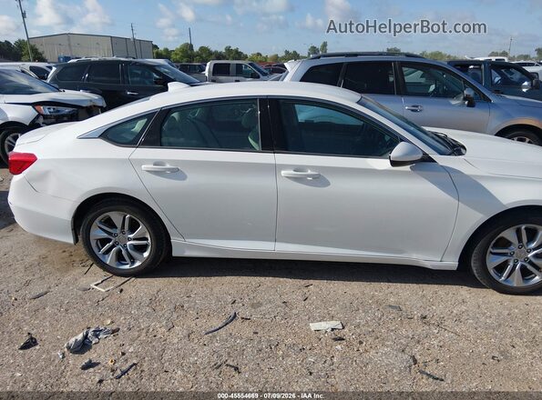 1HGCV1F10JA052844 2018 HONDA ACCORD White Սալոնի հետևի տեսք